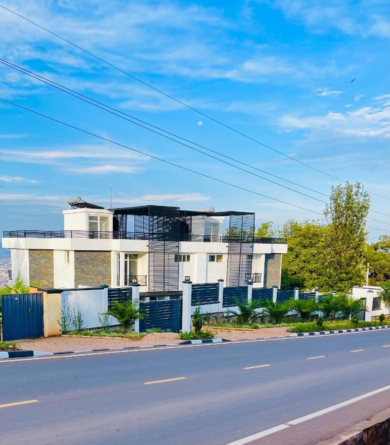 Zane Apartments In Rebero Heights Kigali Bagian luar foto